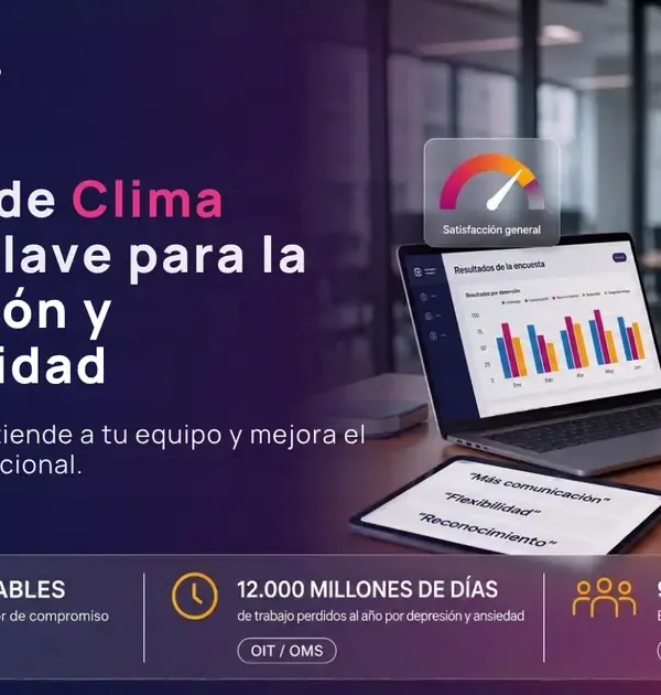 Profesional de RRHH revisa un panel de encuesta de clima laboral con indicadores de participación y rotación